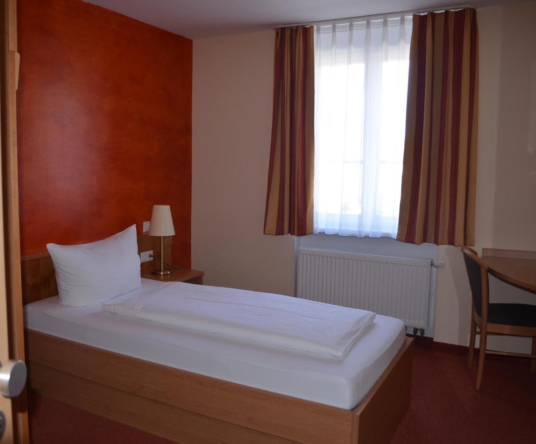 Hotel Zum Goldenen Mann Rastatt Eksteriør billede